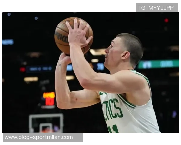 普理查德全场最低正负值3011投5中贡献12分4篮板表现分析 普理查德全场最低正负值3011投5中贡献12分4篮板表现分析