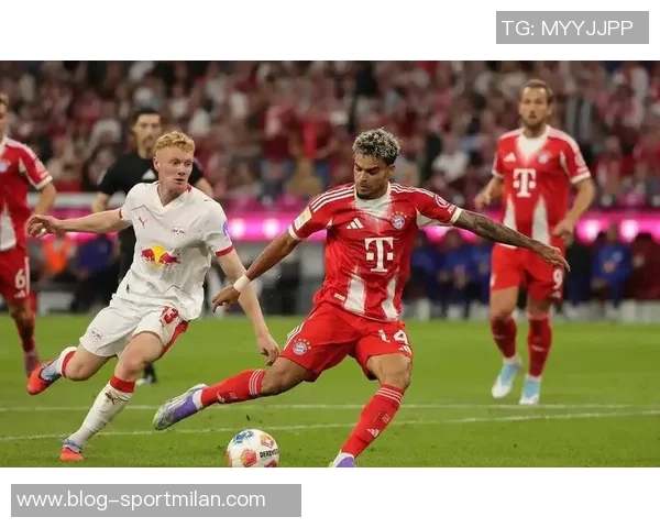 拜仁下半场大换血全队11人轮换卡尔迪亚斯格纳布里齐齐上阵 拜仁下半场大换血全队11人轮换卡尔迪亚斯格纳布里齐齐上阵