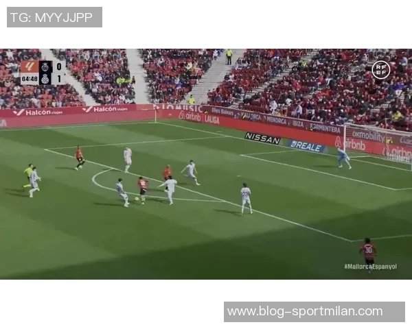 西甲引入VAR后首次开场12分钟内两次更改主裁判罚引发热议